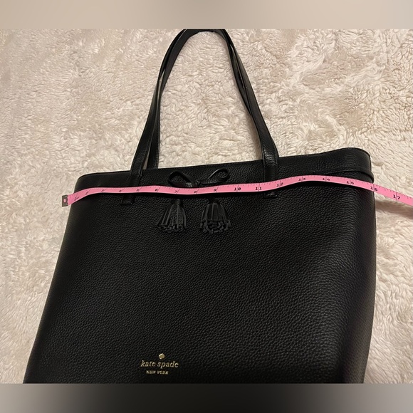 Kate Spade Hayes Street Black Pebbled Leather w/ Bow Tassel Bag Purse - Picture 4 of 14